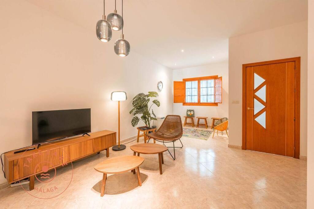 Spacious Home With Lovely Garden - Tcm Rincon de la Victoria Exterior photo